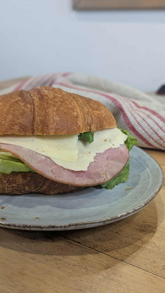 Croissant jambon fromage